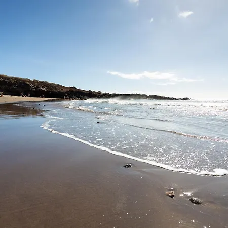 Live Abades Playa Chica & Terrace Apartment