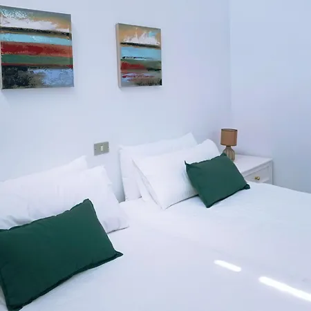 Live Abades Playa Chica & Terrace Apartment *